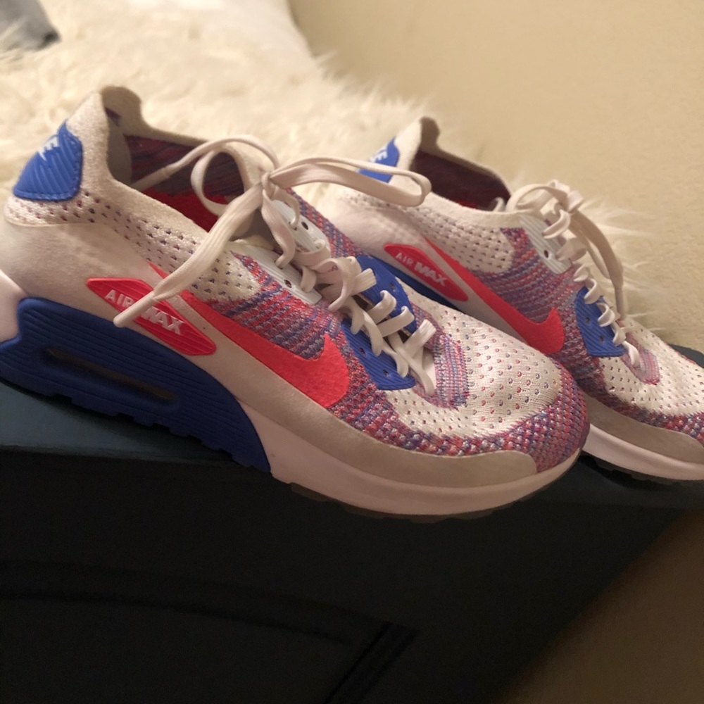Nike fly knit air max